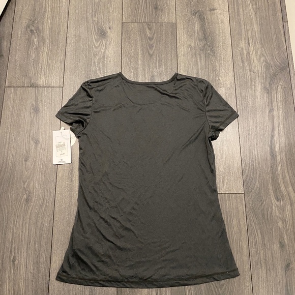 Ripcurl Whitewash Shortsleeve Rashguard Size XL NWT - Picture 3 of 7